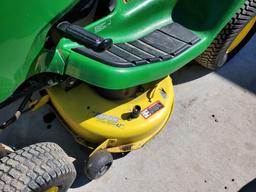 John Deere X300 Lawn Tractor 'Runs & Operates'