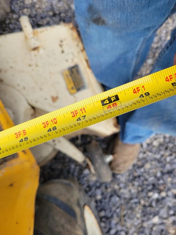 Cub Cadet 129 Riding Tractor 'Runs & Operates'