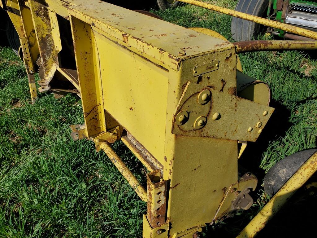 John Deere  Hay Head