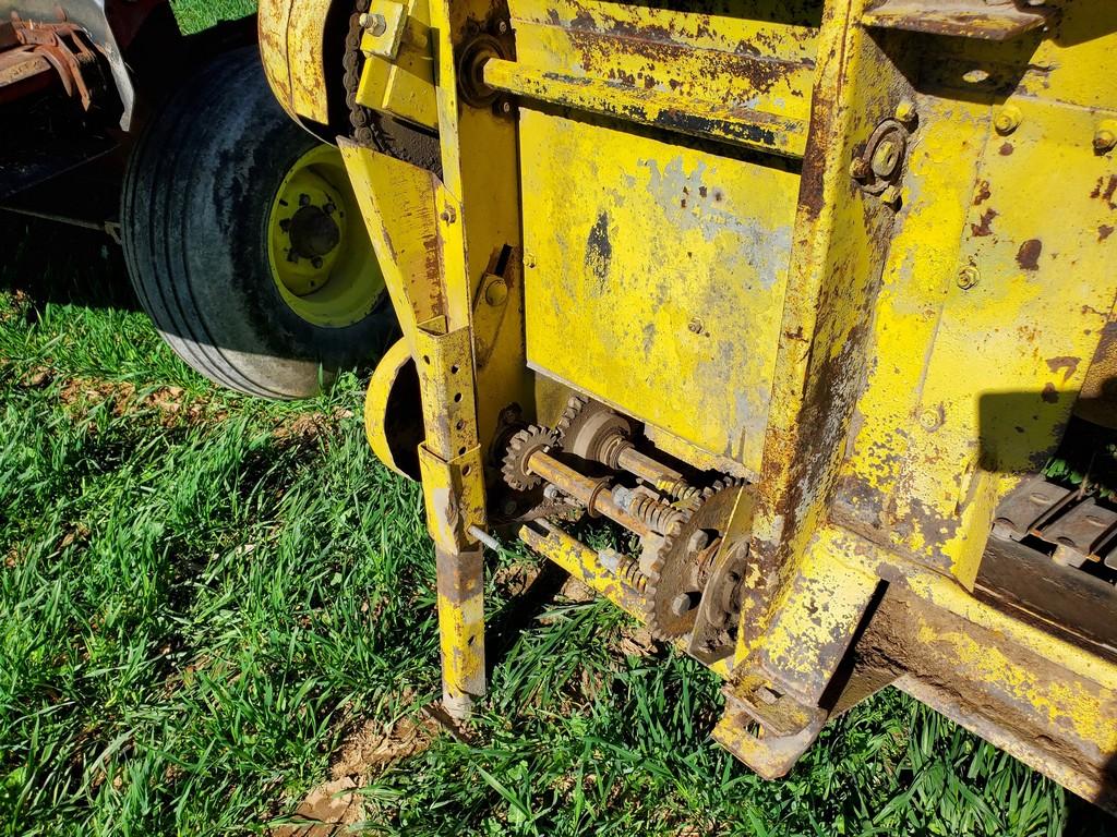 John Deere  Hay Head