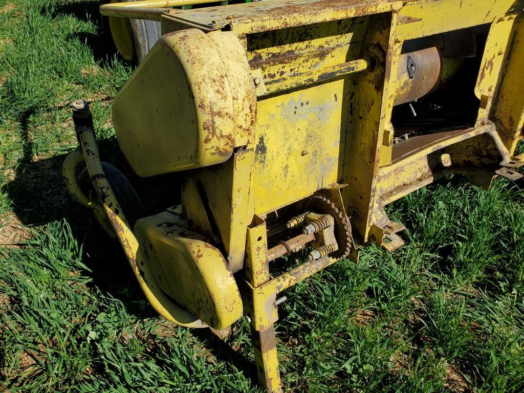 John Deere  Hay Head