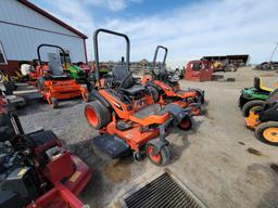 Kubota ZD1211 Zero Turn 'Ride & Drive'