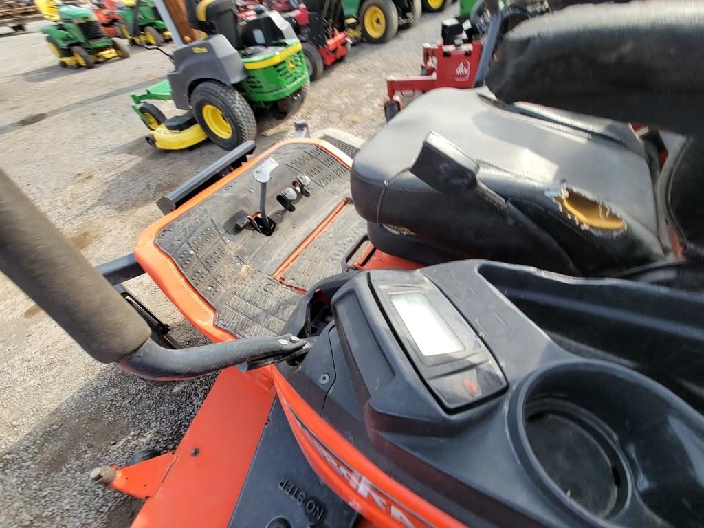 Kubota ZD1211 Zero Turn 'Ride & Drive'