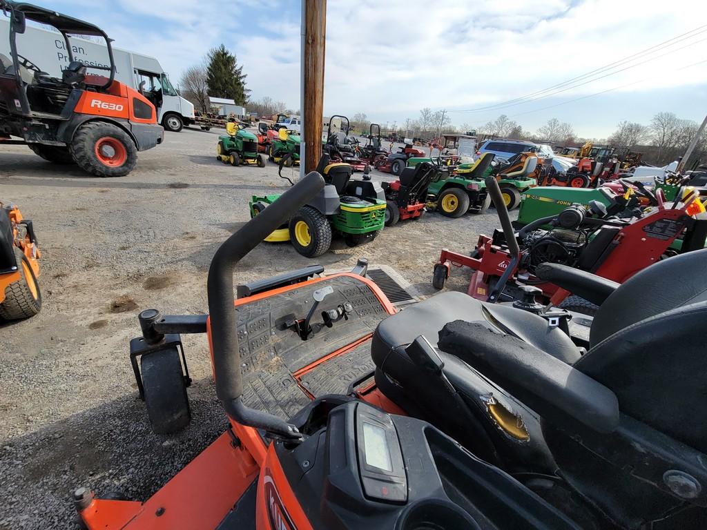 Kubota ZD1211 Zero Turn 'Ride & Drive'