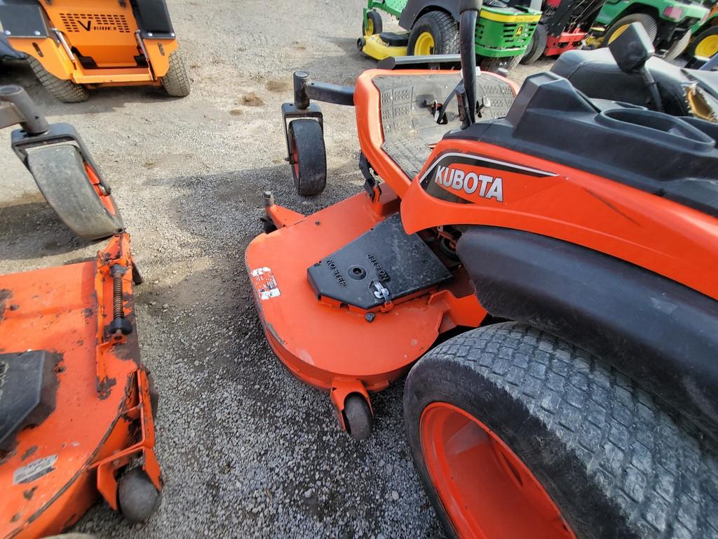 Kubota ZD1211 Zero Turn 'Ride & Drive'