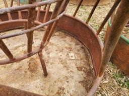 J&L Hay Saver Round Bale Feeder