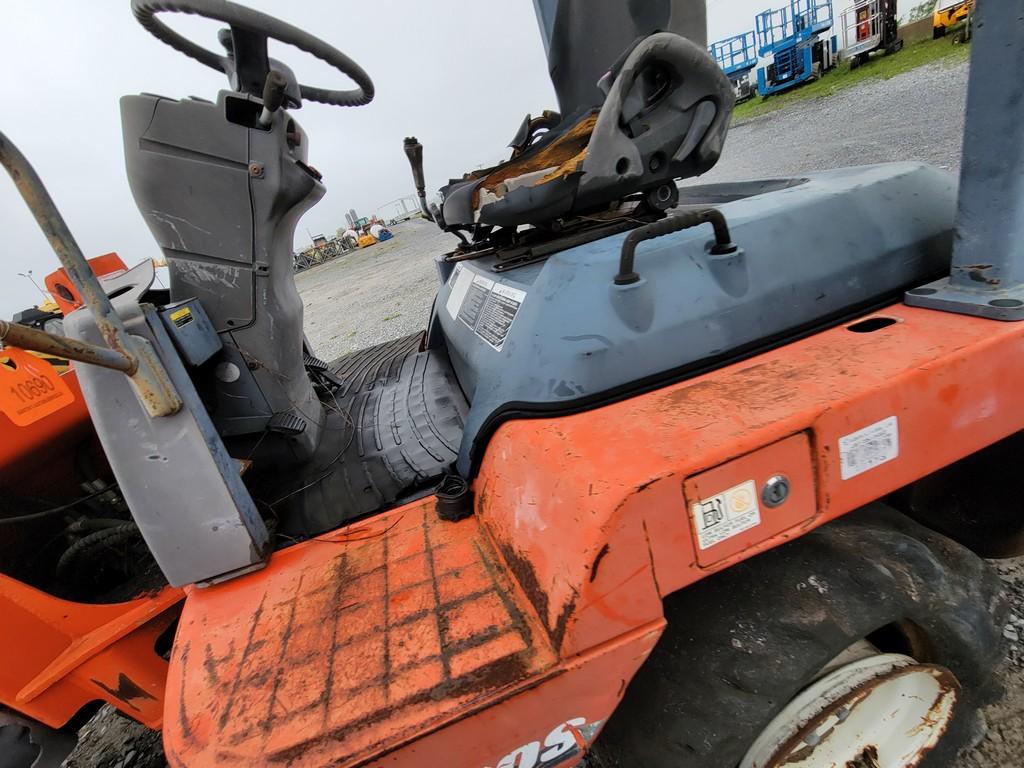 Kubota R420 Wheel Loader 'Runs & Operates'