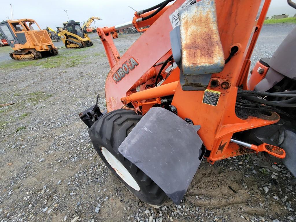 Kubota R420 Wheel Loader 'Runs & Operates'