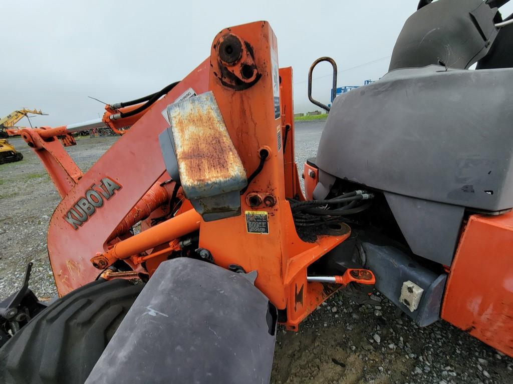 Kubota R420 Wheel Loader 'Runs & Operates'