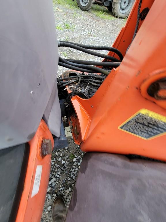 Kubota R420 Wheel Loader 'Runs & Operates'