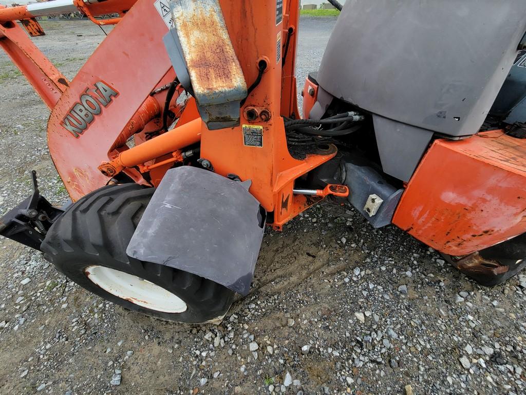 Kubota R420 Wheel Loader 'Runs & Operates'