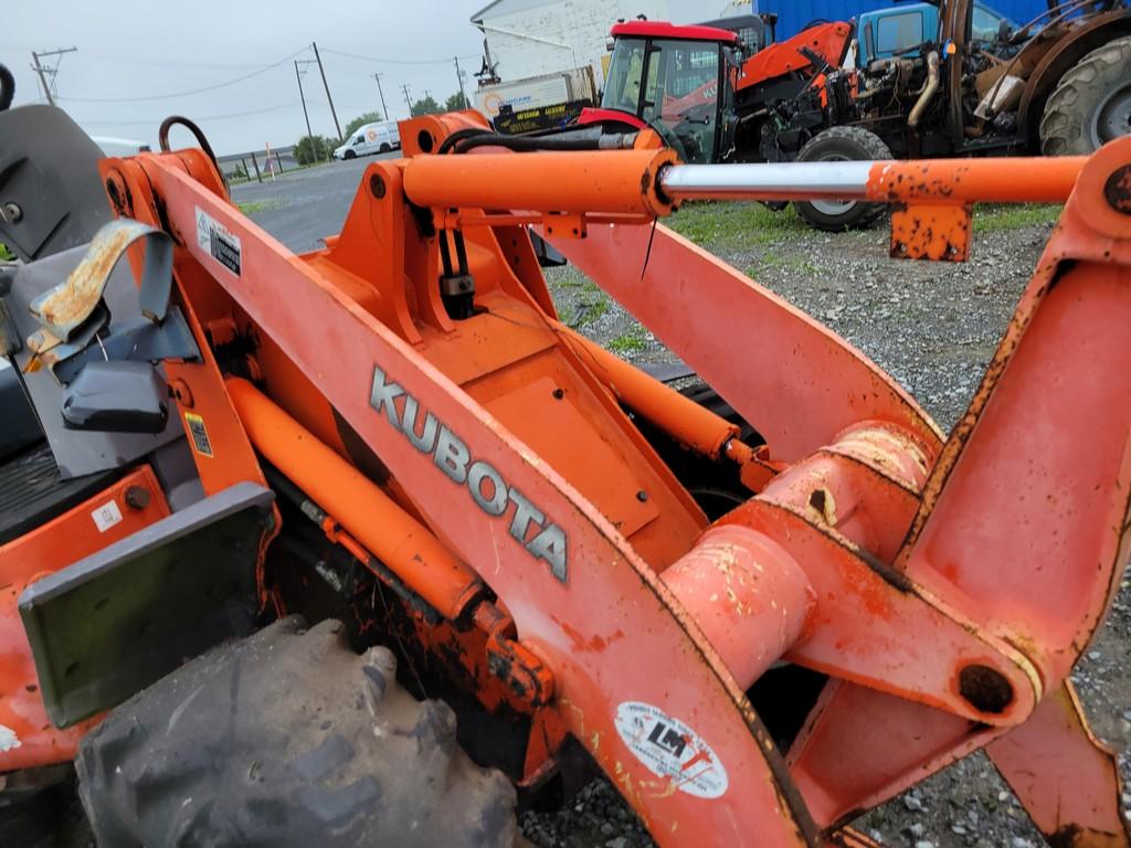Kubota R420 Wheel Loader 'Runs & Operates'