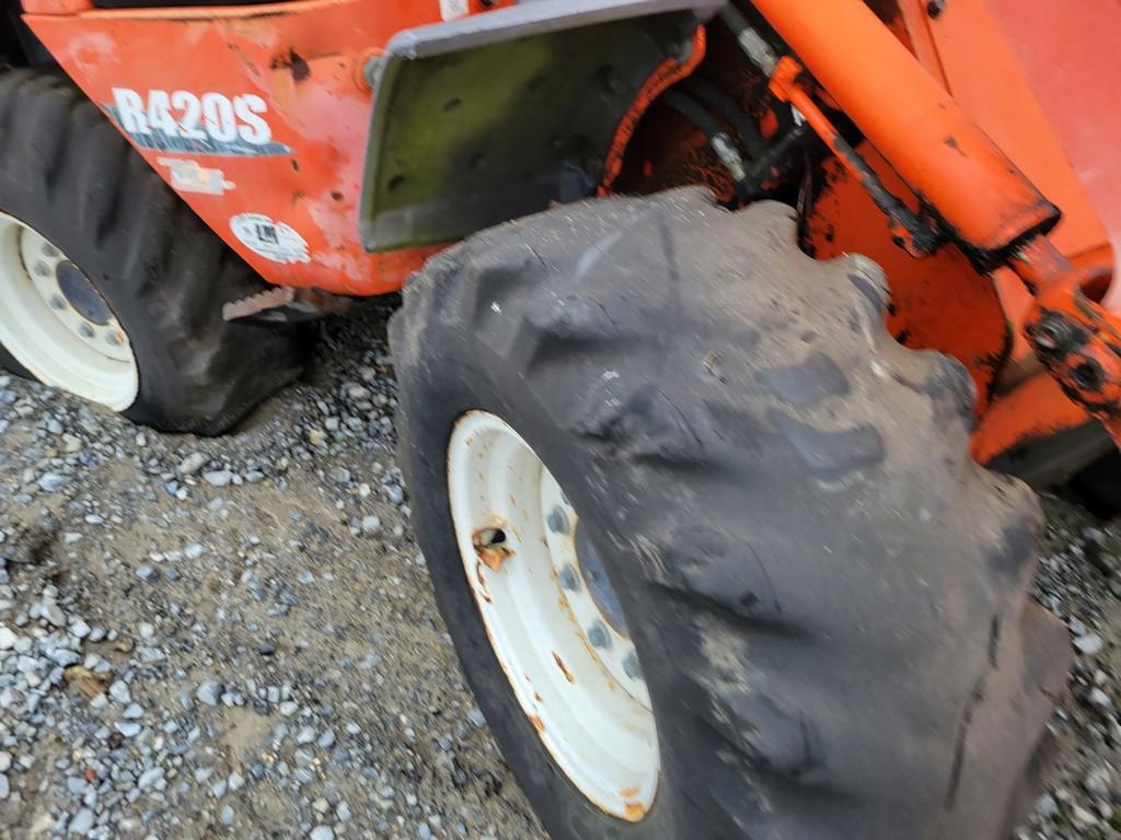 Kubota R420 Wheel Loader 'Runs & Operates'