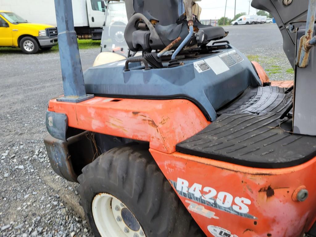 Kubota R420 Wheel Loader 'Runs & Operates'