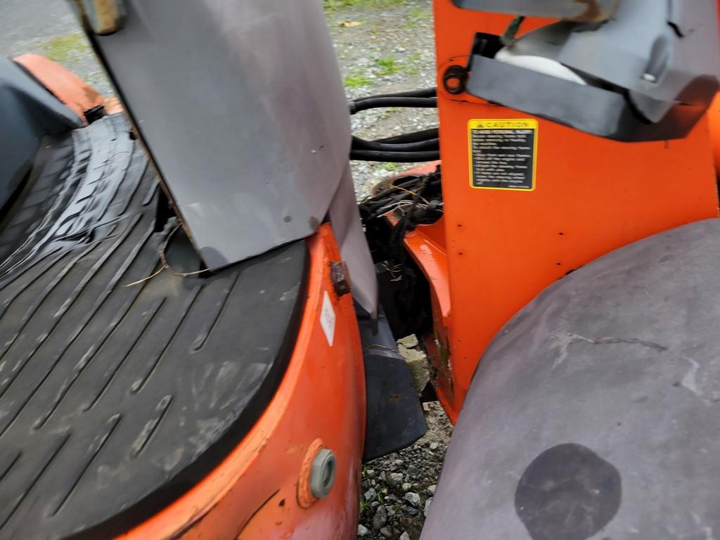 Kubota R420 Wheel Loader 'Runs & Operates'