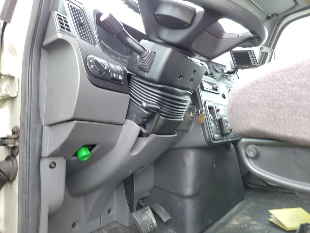 2020 International MV607A Box Truck 'Title in the Office'