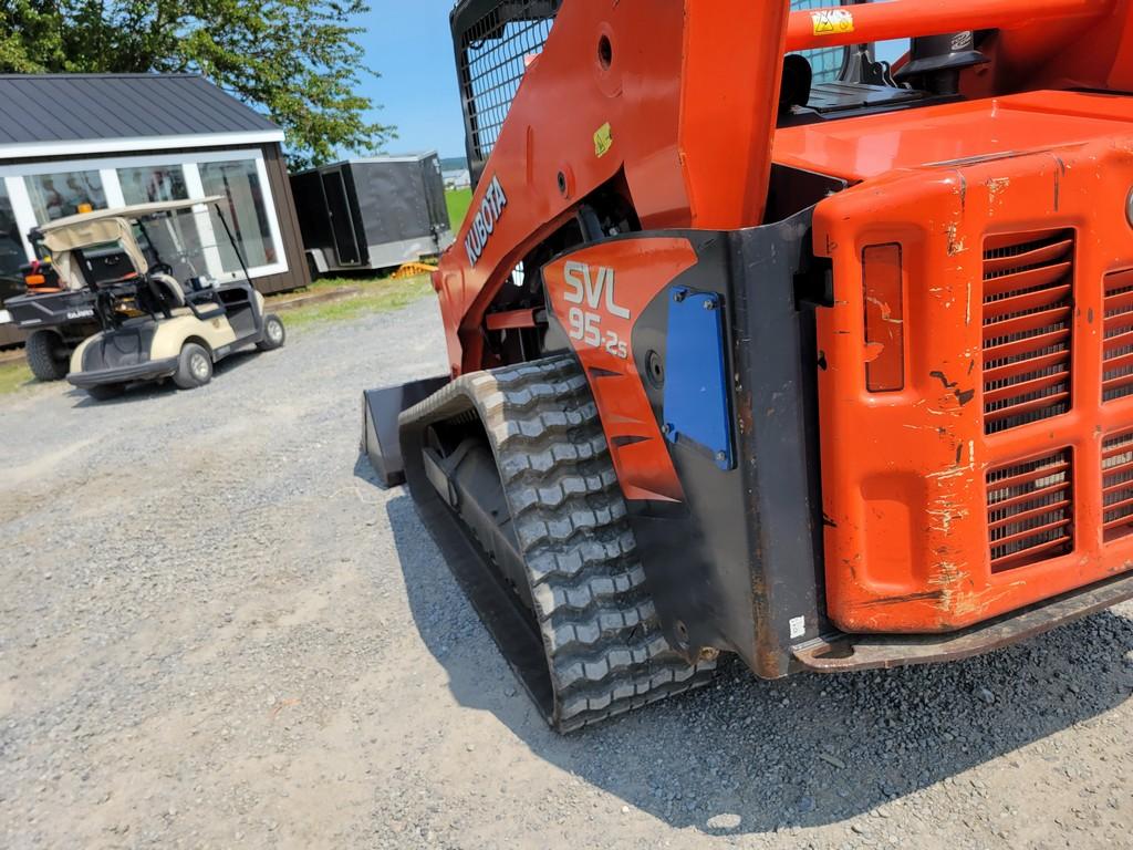 2016 Kubota SVL95-2s Track Skid Steer 'Ride & Drive'