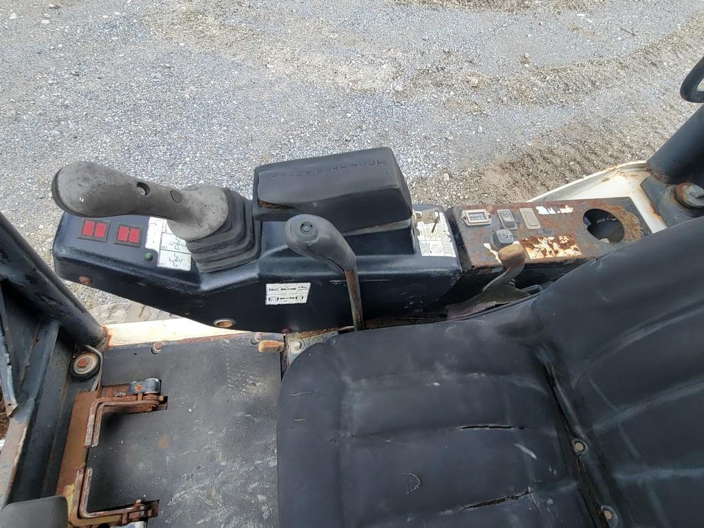 2006 Bobcat 323 Mini Excavator 'Runs and Operates'