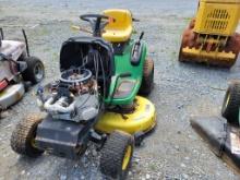 2005 John Deere L111 Riding Tractor 'AS-IS'