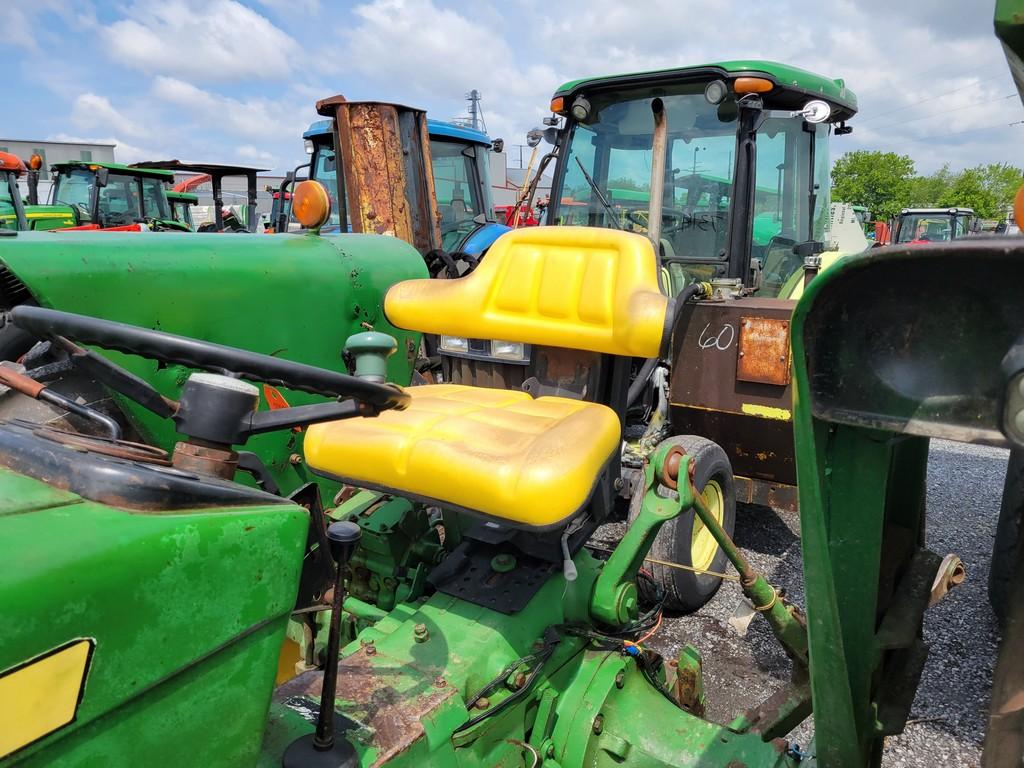 John Deere 2440 Tractor 'Runs & Operates'