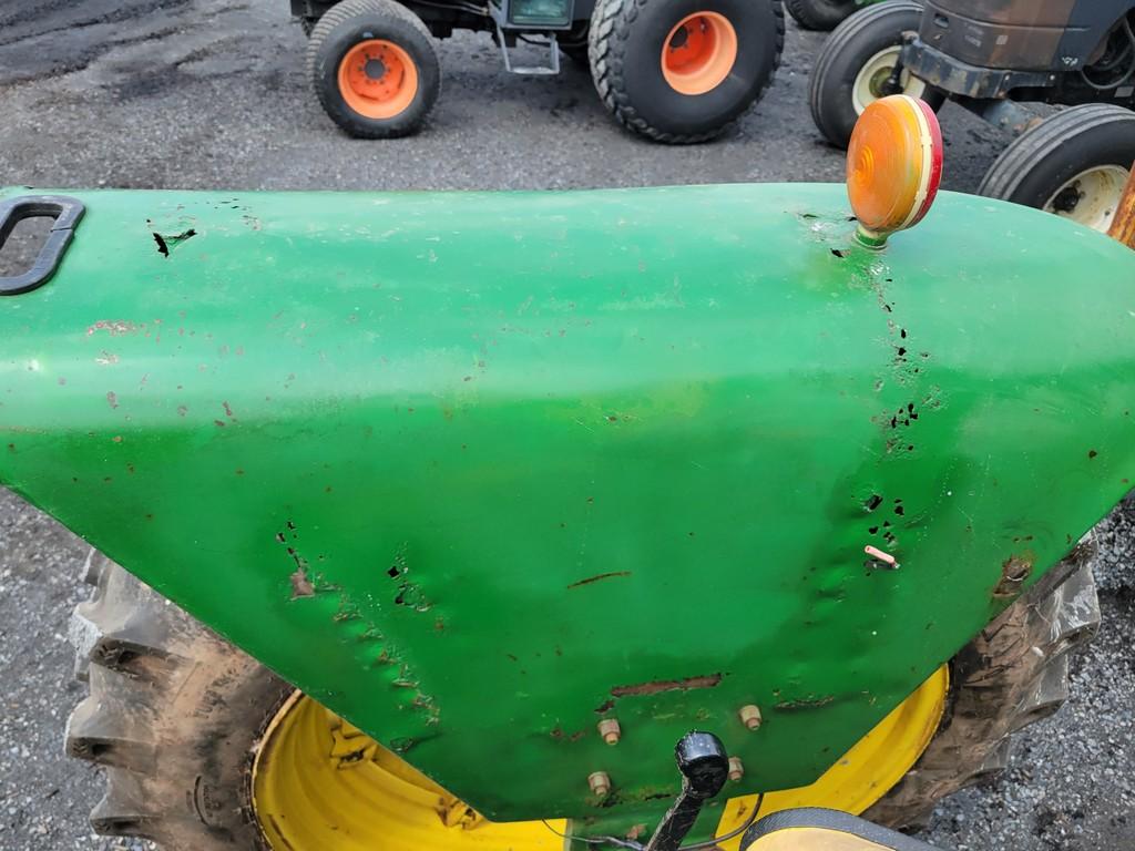 John Deere 2440 Tractor 'Runs & Operates'