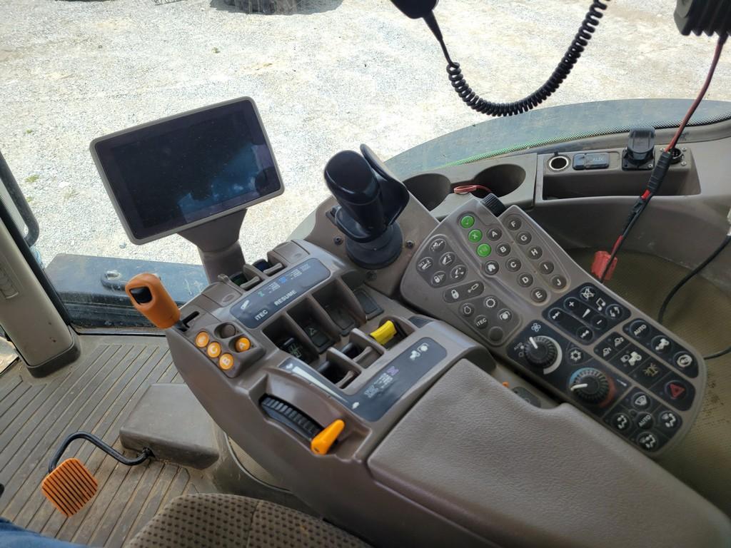 2011 John Deere 7230R Cab Tractor 'Runs & Operates'