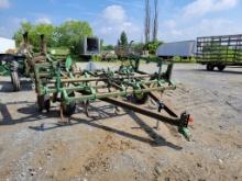 John Deere 1010 Field Cultivator