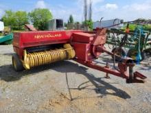 New Holland 320 Small Square Baler