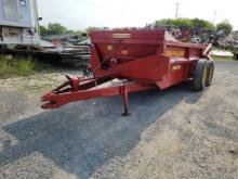 New Holland 795 Manure Spreader