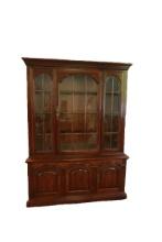 Thomasville Cherry 2 Piece China Cabinet