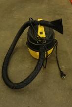 Stanley 1 Gallon Shop Vac