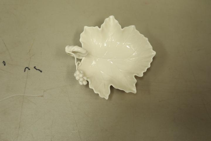 Kaldun & Bogle Porcelain Leaf Bowl