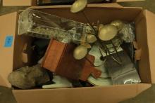 Box of Misc Décor