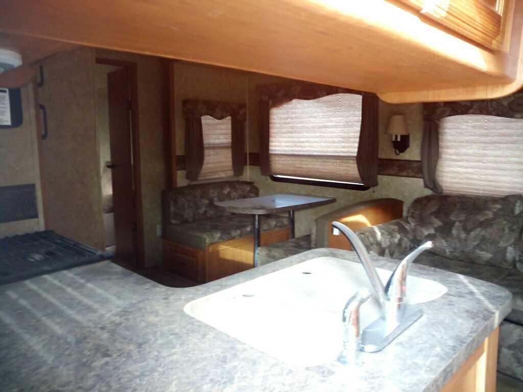 2008 Forest River Sandpiper RV Camping Trailer