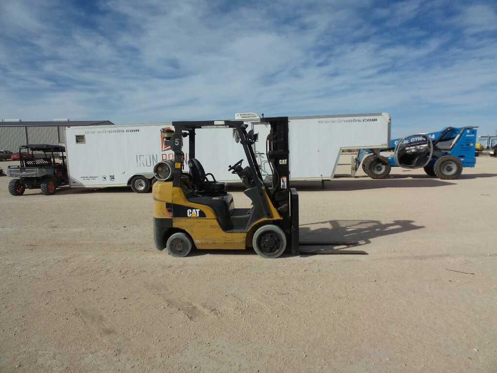 Cat C5000-LPS Forklift