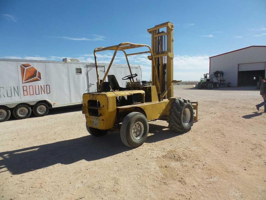 York TM-70 Forklift