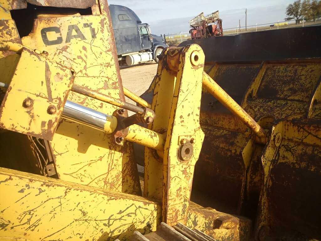 Caterpillar 955L Crawler Loader