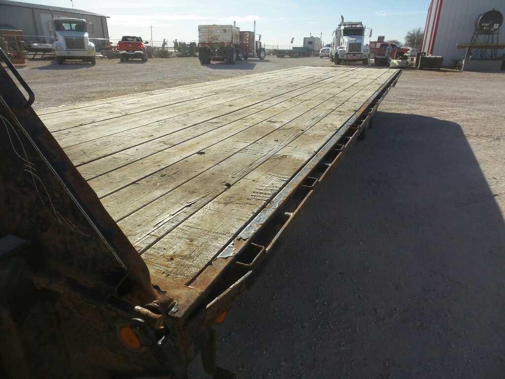 2013 PJ 30Ft Gooseneck Trailer