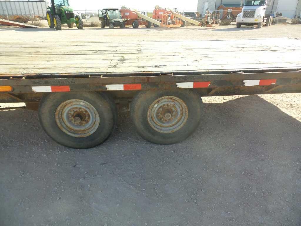 2013 PJ 30Ft Gooseneck Trailer