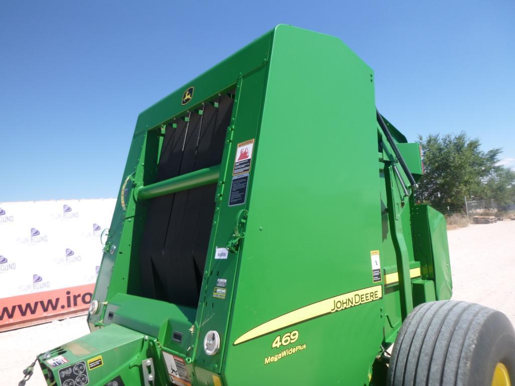 2015 John Deere 469 Mega Wide Baler Round Baler