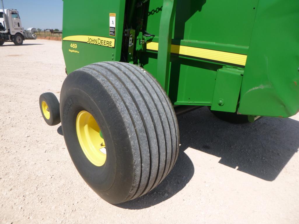 2015 John Deere 469 Mega Wide Baler Round Baler