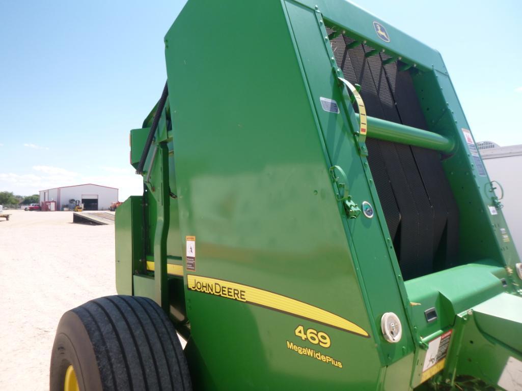 2015 John Deere 469 Mega Wide Baler Round Baler