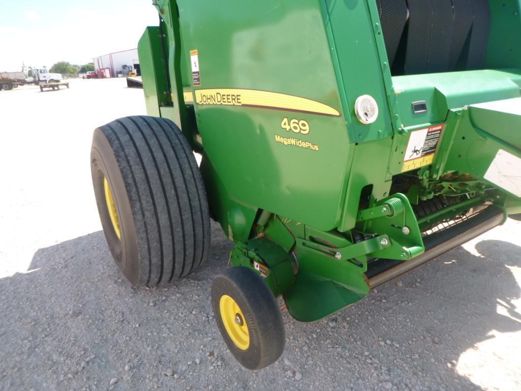 2015 John Deere 469 Mega Wide Baler Round Baler