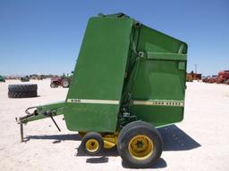 John Deere 530 Round Baler
