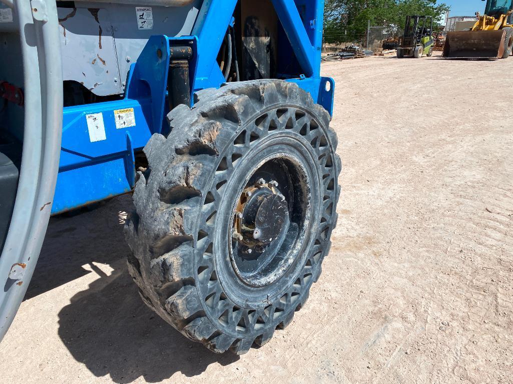 Genie GTH-844 Telehandler