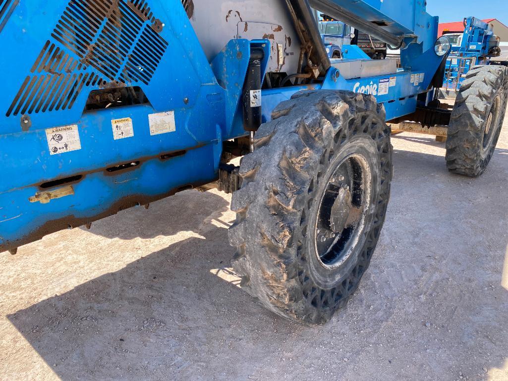 Genie GTH-844 Telehandler