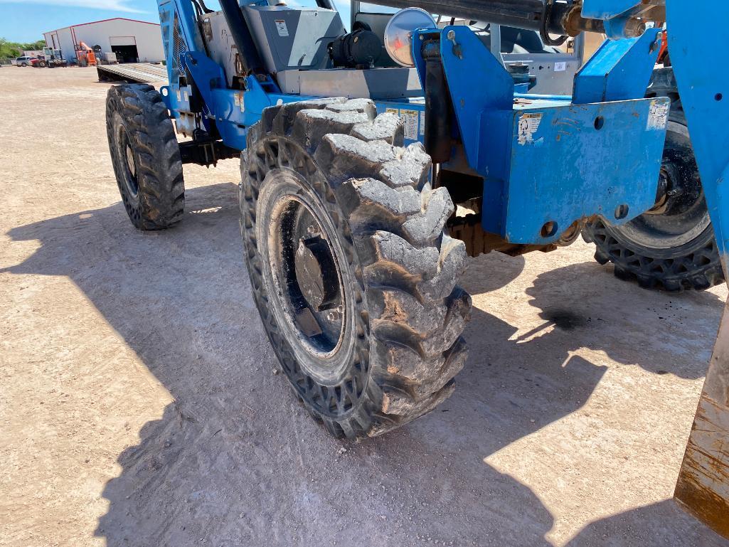 Genie GTH-844 Telehandler