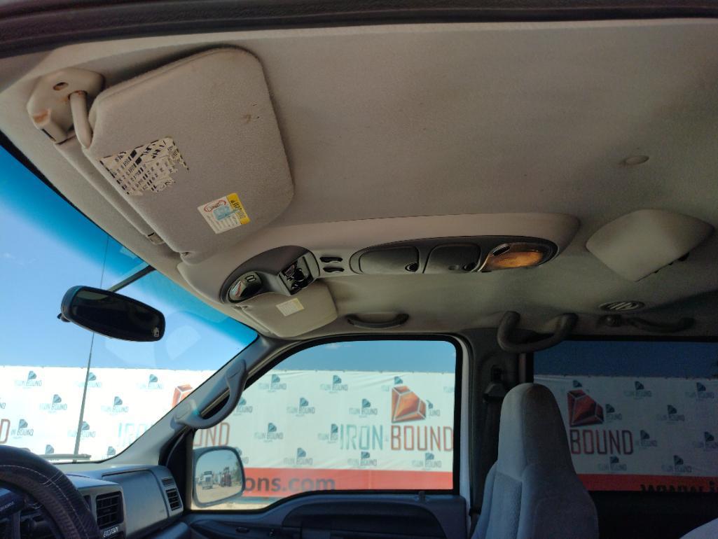2002 Ford Excursion SUV