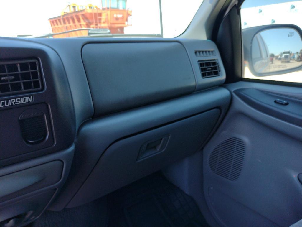 2002 Ford Excursion SUV