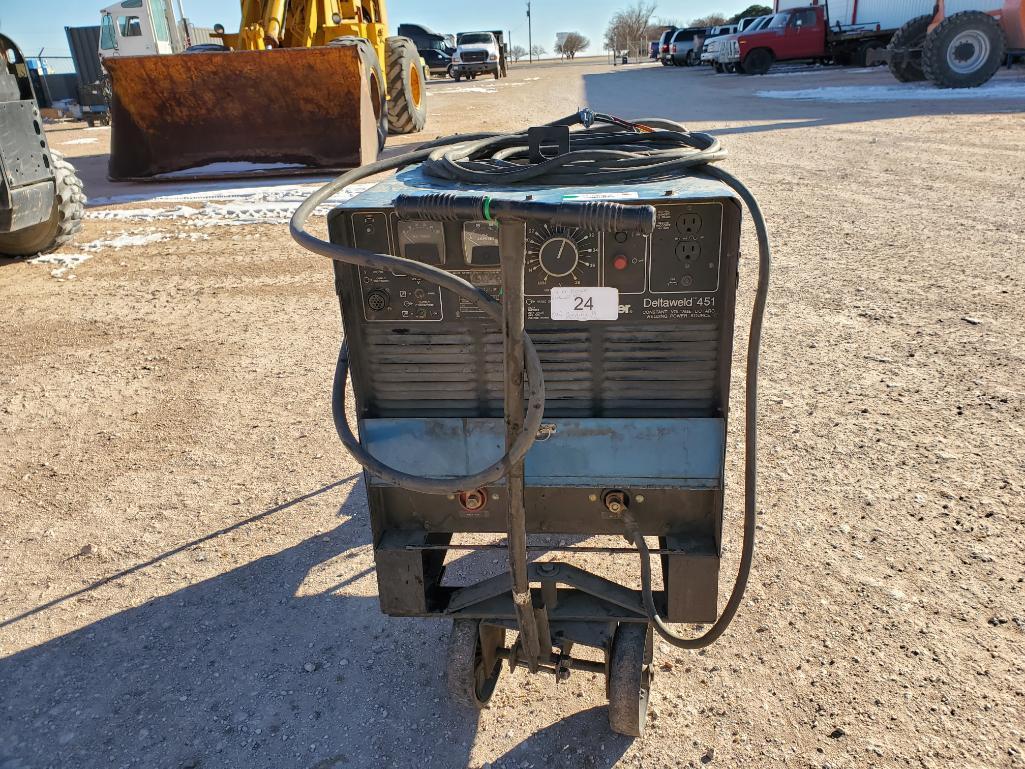 Miller Deltaweld 451 Welder